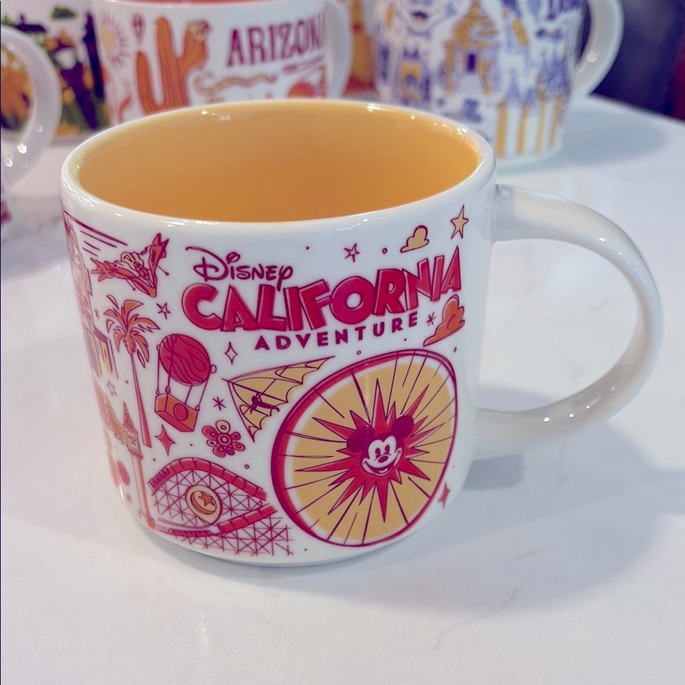 STARBUCKS BEEN THERE SERIES DISNEY CALIFORNIA ADVENTURE MUG 💛💛💛